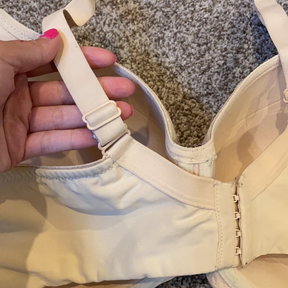 Soma Bra - Picture 4 of 7